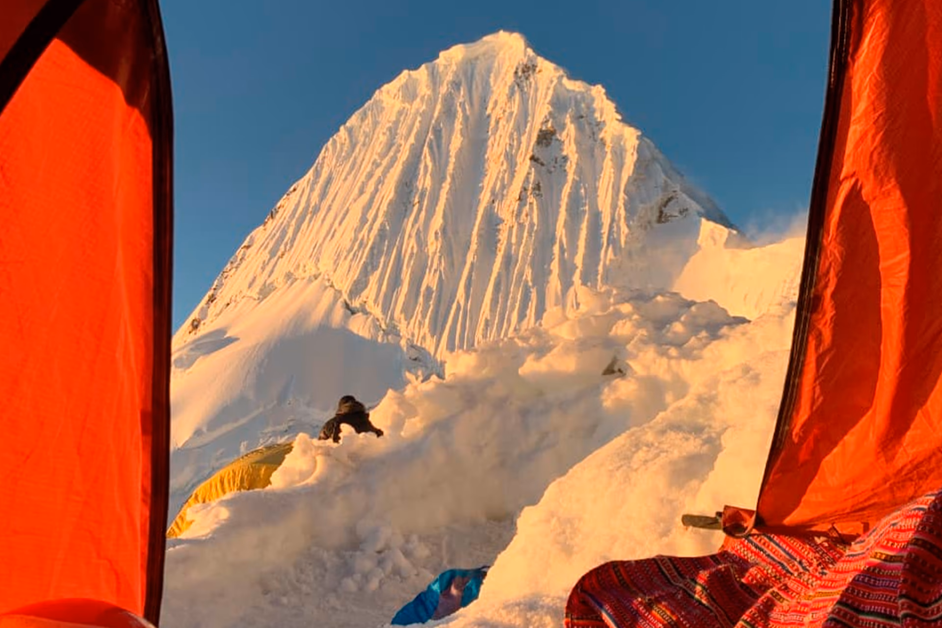NEVADO ALPAMAYO 5947M 2