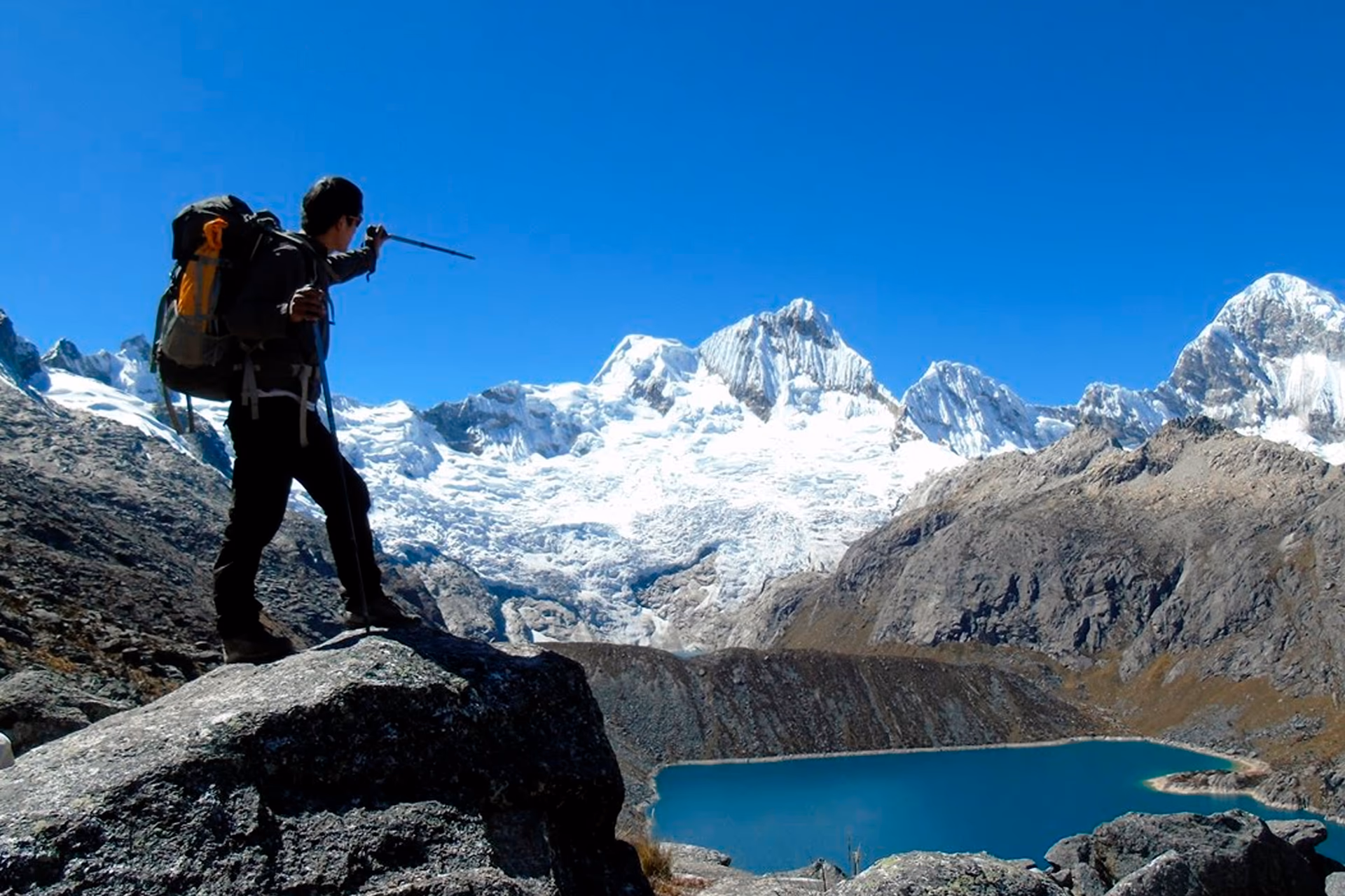 Laguna cullicocha - cordillera Blanca